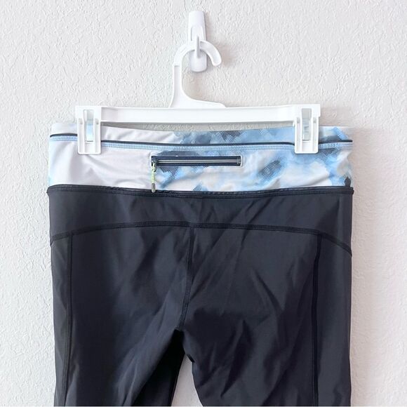 Lululemon Pace Queen Tight Black Blooming Pixie Aquamarine 7/8 Length Size 8 - Picture 4 of 9